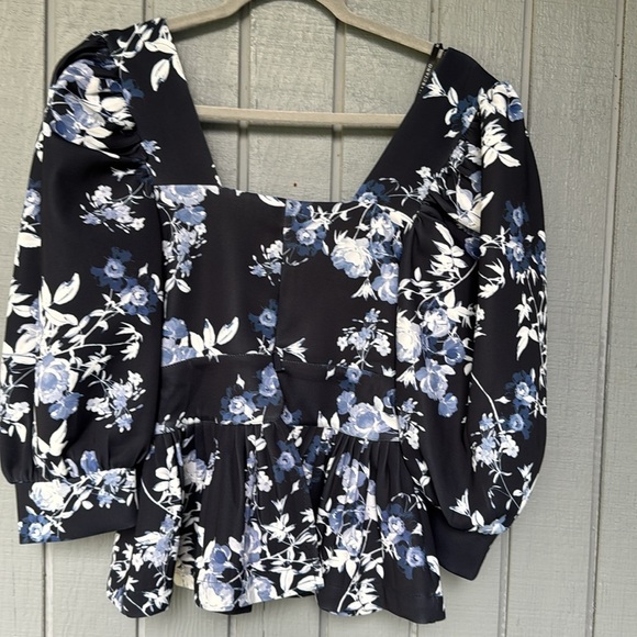 NWOT Floral Marciano by Guess Peplum - Picture 3 of 5